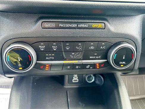 Used 2025 Ford Escape Active w/ Cold Weather Package AWD/4WD image 27