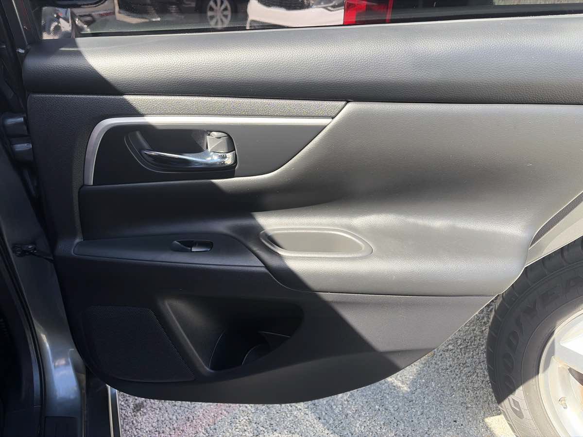 Used 2018 Nissan Altima 2.5 SR w/ SR Midnight Edition FWD image 23