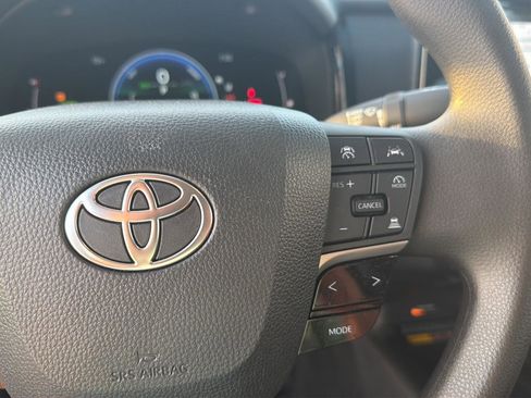 Certified 2025 Toyota Camry LE w/ Convenience Package FWD image 22