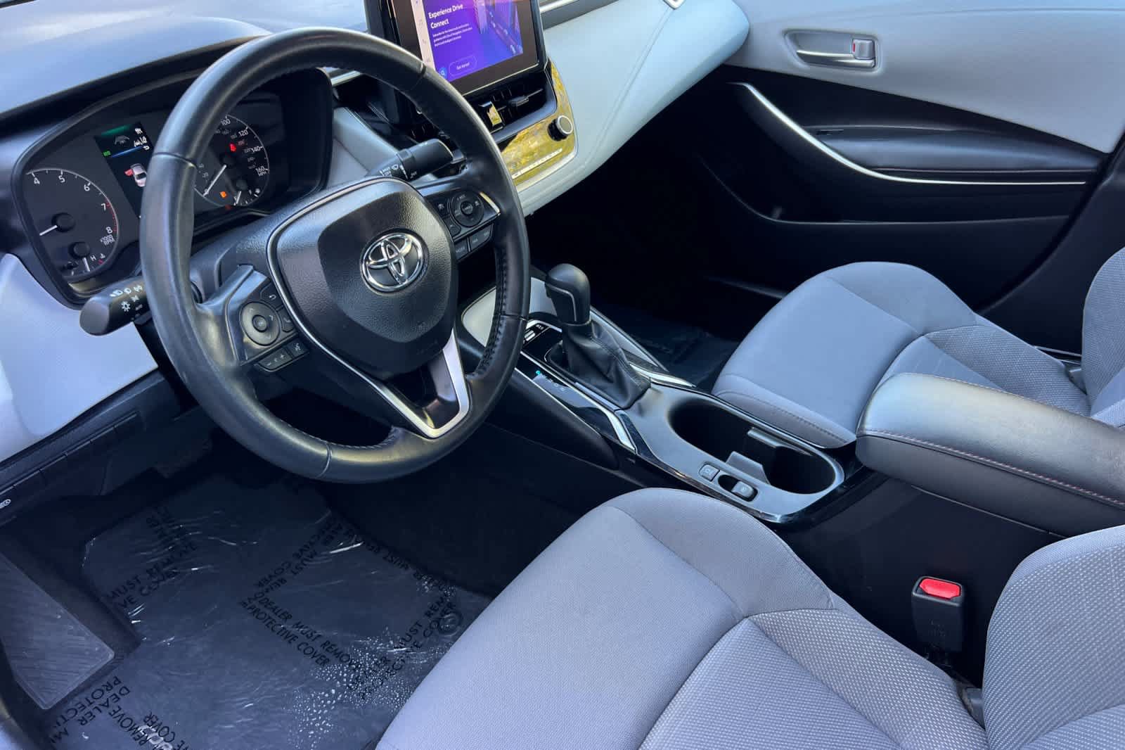Used 2025 Toyota Corolla SE FWD image 11