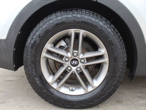 Used 2018 Hyundai Santa Fe Sport image 12