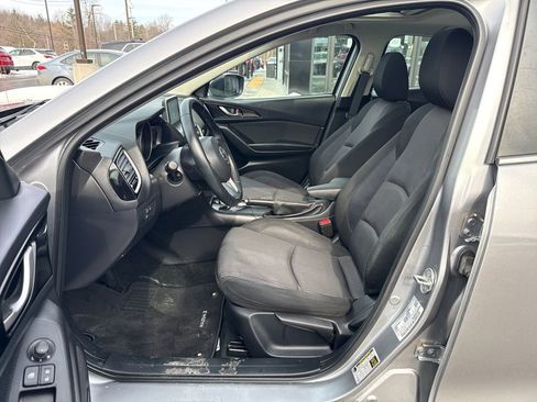 Used 2016 MAZDA MAZDA3 i Touring w/ Popular Equipment Package image 22