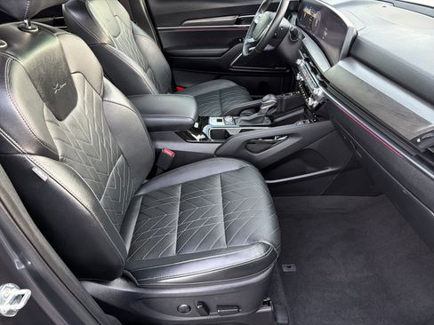 Used 2024 Kia Telluride SX Prestige X-Line image 13