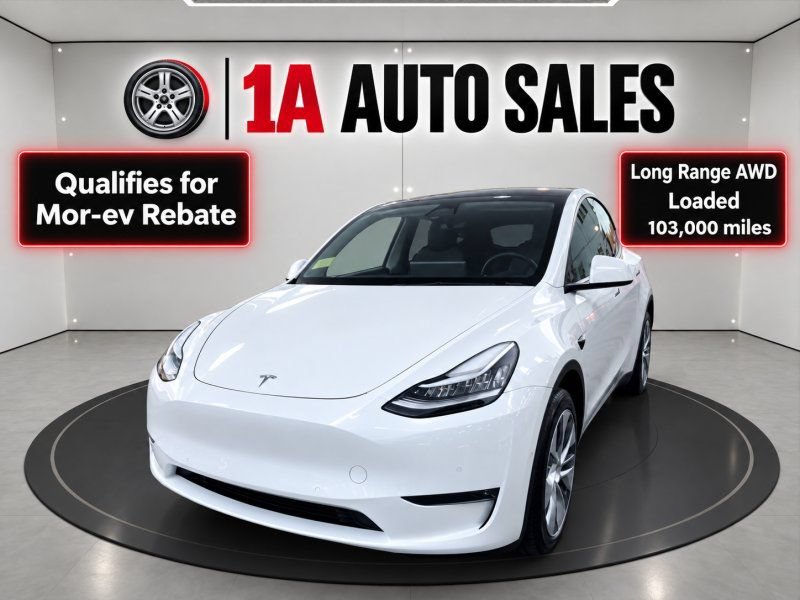 Used 2022 Tesla Model Y Long Range AWD/4WD image 1