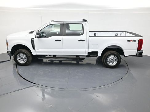 New 2026 Ford F250 XL w/ XL Chrome Package image 44