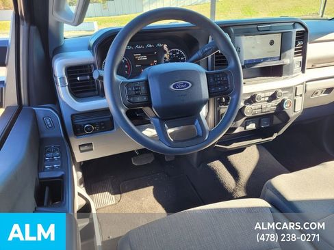 Used 2025 Ford F250 XLT image 5
