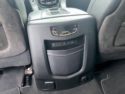 Used 2020 Cadillac Escalade Platinum image 33