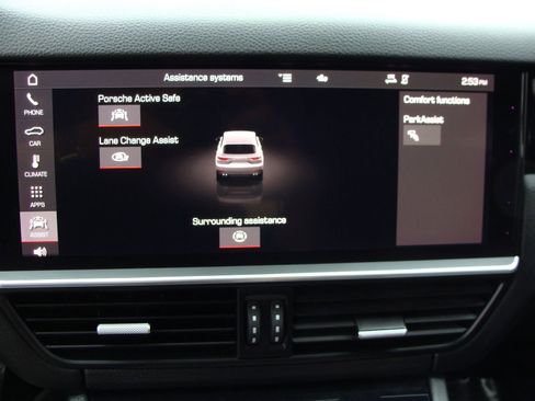 Used 2021 Porsche Cayenne AWD/4WD image 20