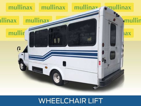 Used 2015 Ford E-450 and Econoline 450 Super Duty w/ Shuttle Bus Prep Package RWD image 8