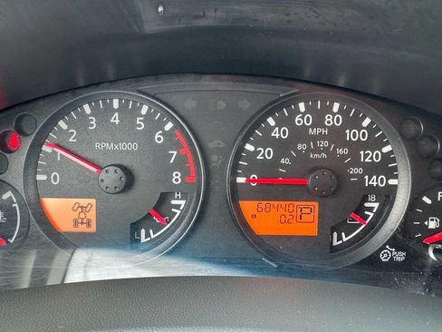 Used 2016 Nissan Frontier SV image 8