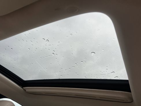 Used 2019 Mercedes-Benz C 300 4MATIC Sedan image 28