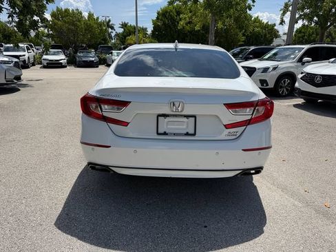 Used 2022 Honda Accord Touring image 7