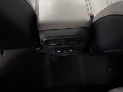 Used 2024 Honda Pilot EX-L image 23