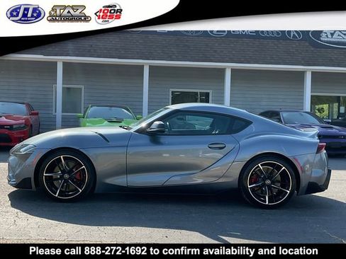 Used 2020 Toyota Supra Premium w/ Driver Assist Package RWD image 4