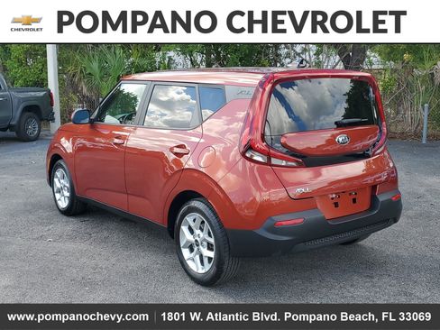 Used 2021 Kia Soul S image 5