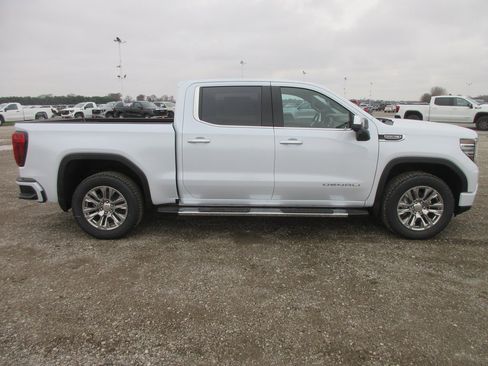 New 2026 GMC Sierra 1500 Denali image 3