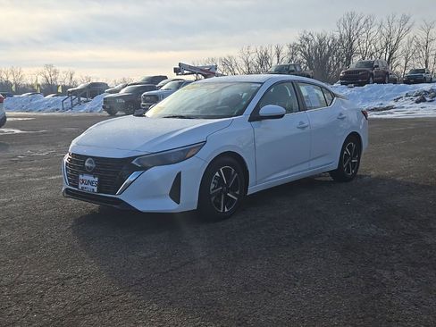 Used 2024 Nissan Sentra SV image 6
