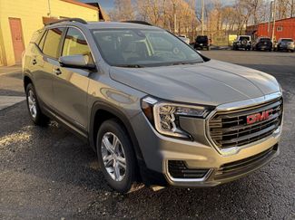 Used 2024 GMC Terrain SLE w/ Driver Convenience Package video 1
