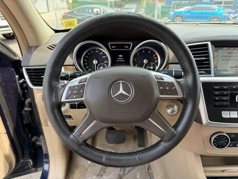 Used 2014 Mercedes-Benz GL 450 4MATIC image 21