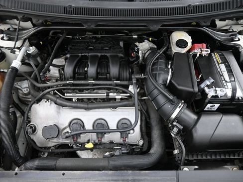 Used 2012 Ford Flex Limited FWD image 17