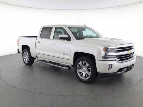 Used 2017 Chevrolet Silverado 1500 High Country image 2