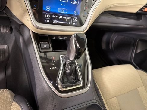 Used 2020 Subaru Outback Premium image 15