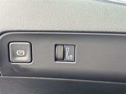 Used 2024 Buick Enclave Essence w/ Experience Buick Package FWD image 17