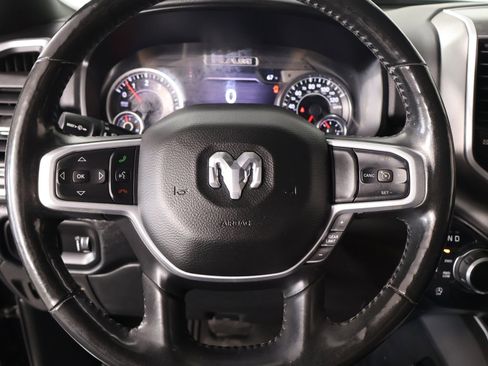 Used 2020 RAM 1500 Big Horn AWD/4WD image 3
