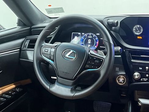 Certified 2025 Lexus ES 350 w/ Accessory Package (Z1) FWD image 15