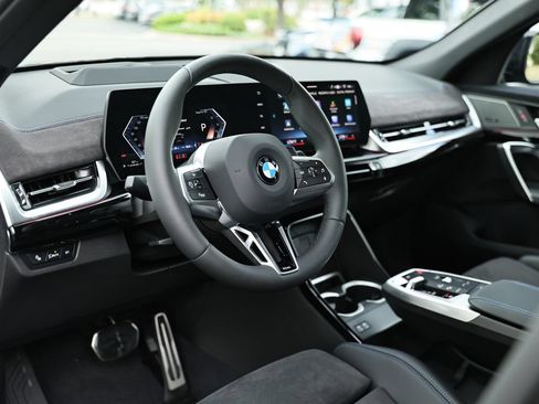 New 2026 BMW X2 xDrive28i w/ Technology Package AWD/4WD image 18