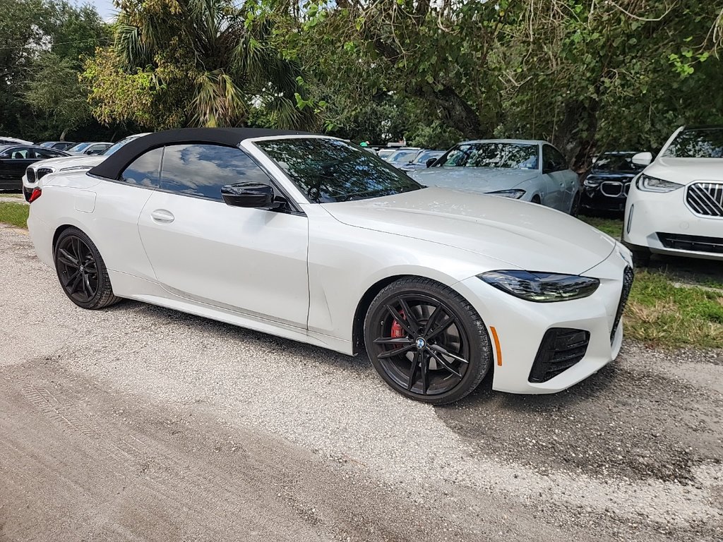Used 2024 BMW M440i Convertible w/ Premium Package RWD image 1
