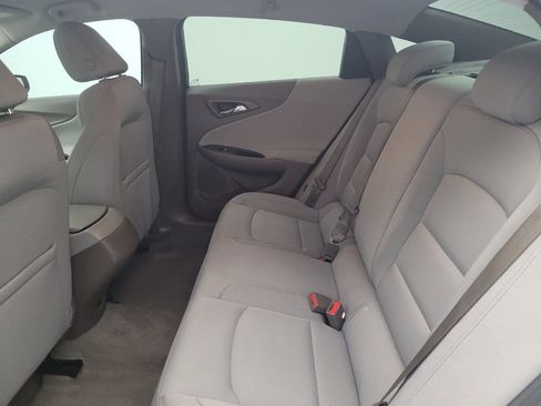 Used 2021 Chevrolet Malibu LS FWD image 18