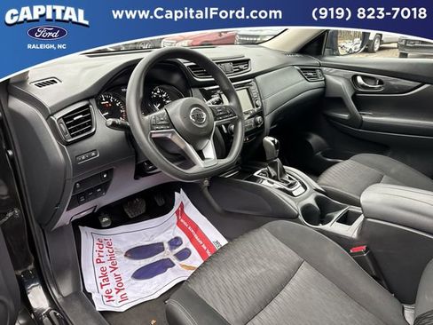Used 2018 Nissan Rogue S image 17
