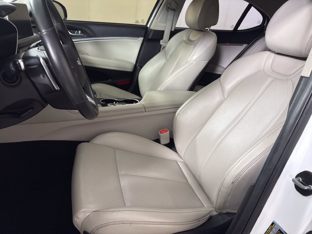 Used 2021 Genesis G70 2.0T RWD image 10
