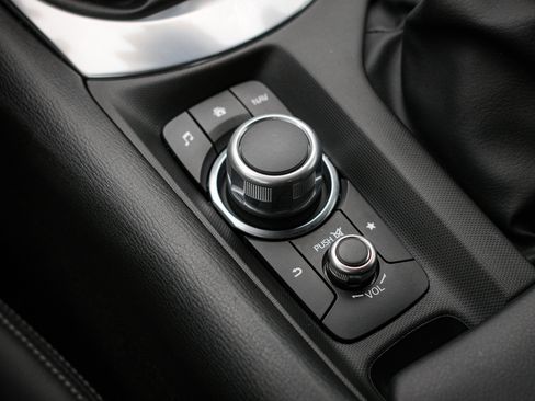 Used 2022 MAZDA MX-5 Miata Grand Touring RWD image 30