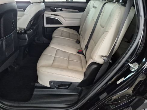 Used 2022 Kia Telluride EX w/ Towing Package FWD image 16