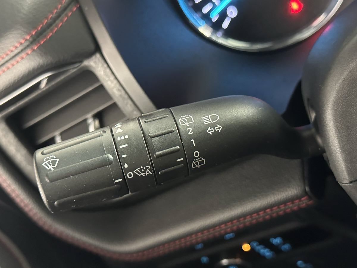 Used 2023 Ford Expedition Limited AWD/4WD image 37