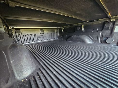 Used 2018 Chevrolet Silverado 1500 LT w/ All Star Edition AWD/4WD image 5