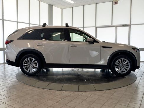 Certified 2024 MAZDA CX-90 3.3 Turbo w/ Preferred Package AWD/4WD image 9