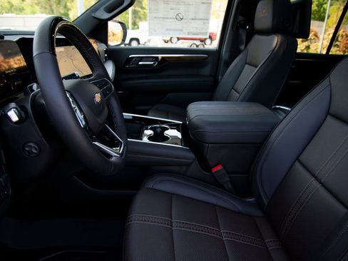 New 2026 Chevrolet Tahoe High Country AWD/4WD image 11