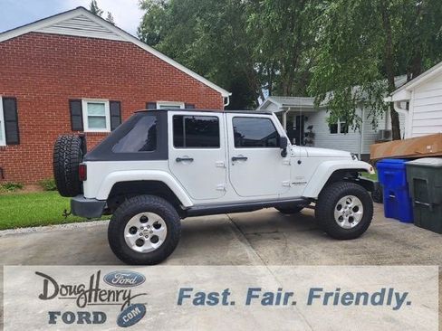 Used 2014 Jeep Wrangler Unlimited Sahara w/ Dual Top Group image 50