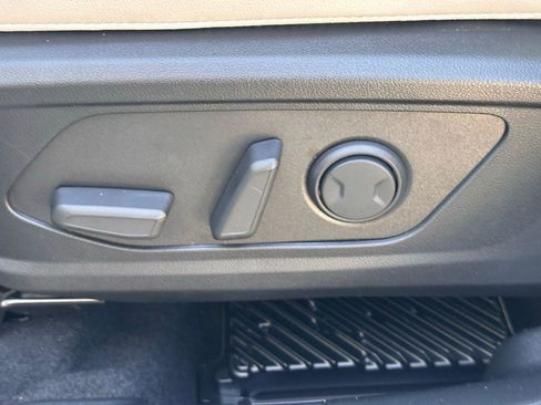 New 2026 Hyundai Tucson Limited image 26