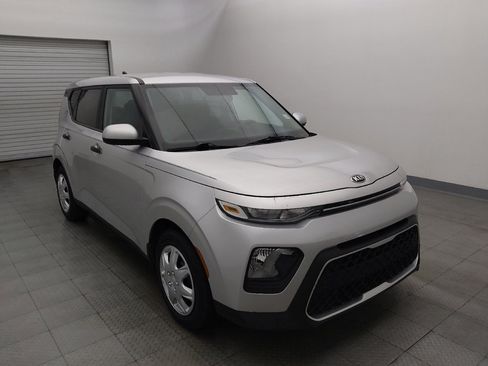 Used 2021 Kia Soul LX image 13