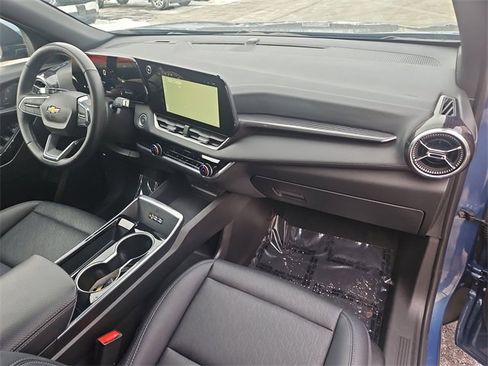 Used 2025 Chevrolet Equinox LT w/ Convenience Package II image 28