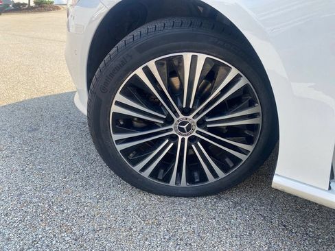 Certified 2022 Mercedes-Benz CLA 250 4MATIC image 25