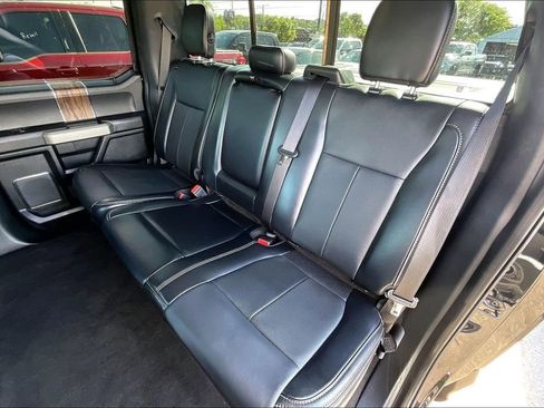 Used 2019 Ford F150 Lariat w/ FX4 Off-Road Package AWD/4WD image 24