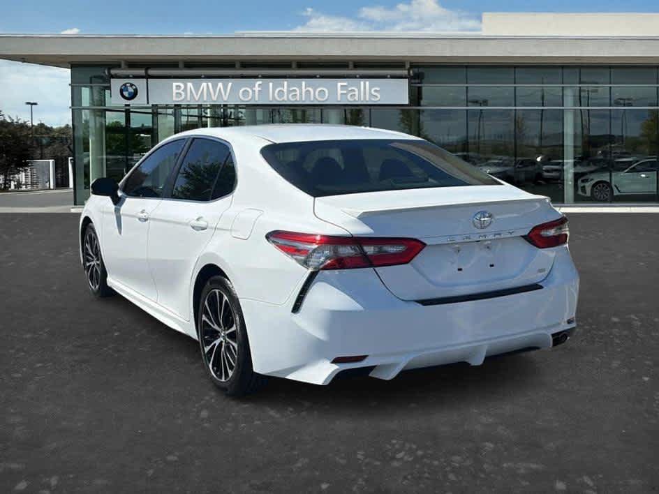 Used 2018 Toyota Camry SE w/ Protection Package (Q2) FWD image 6