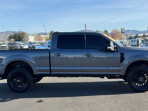 Used 2022 Ford F350 Lariat w/ Black Appearance Package image 4