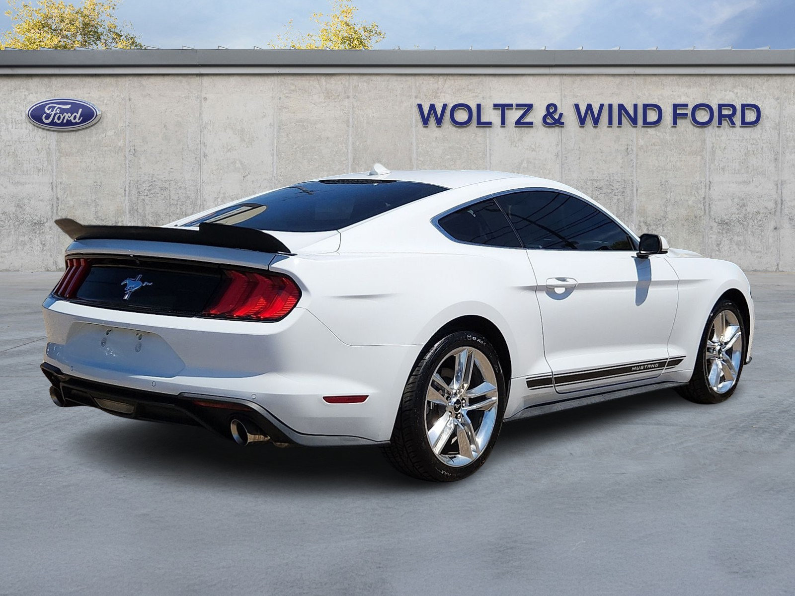 Certified 2021 Ford Mustang Coupe RWD image 6