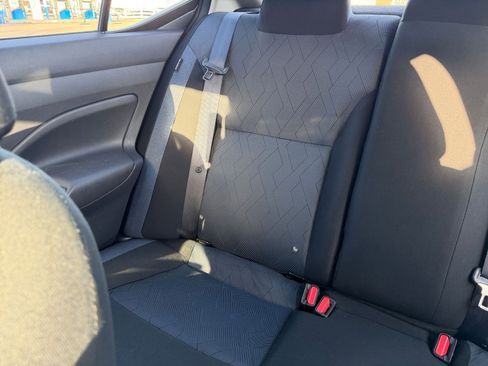 Used 2025 Nissan Versa SV image 37